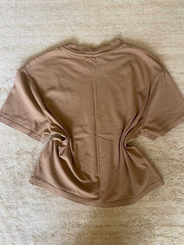 Kahverengi Baskılı Crop Tişört - Görsel 3