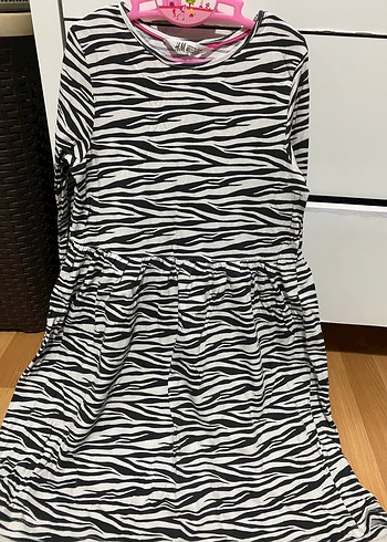 Uzun Kollu Puantiyeli Gri Kız Elbisesi - Görsel 3