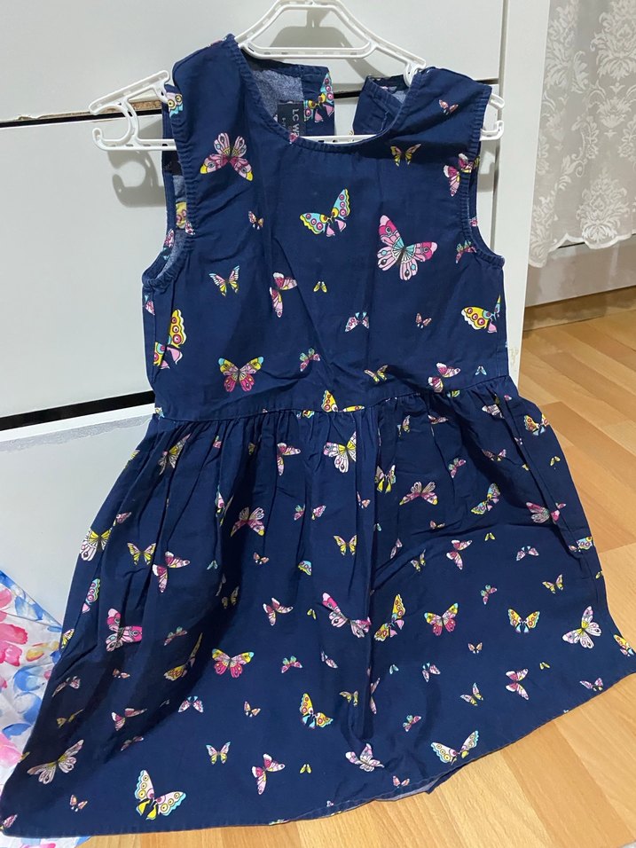 Kelebek Baskılı Kolsuz Kız Elbisesi - Görsel 3