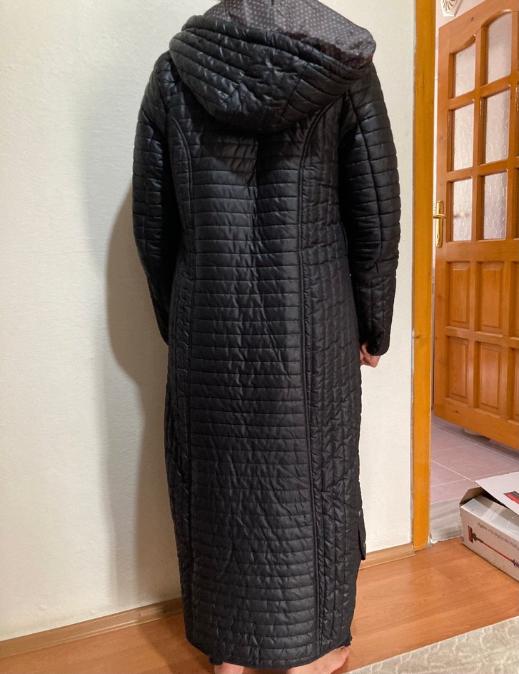 Kadın Siyah Uzun Kapitone Ceket - Görsel 4