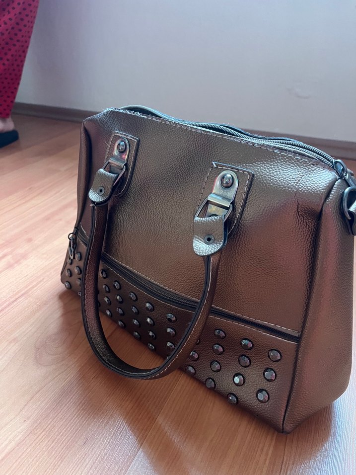 Kahverengi Parlak Deri Kadın Omuz Çantası - Görsel 4