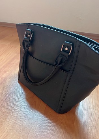 Siyah Deri Kadın El Çantası - Görsel 4