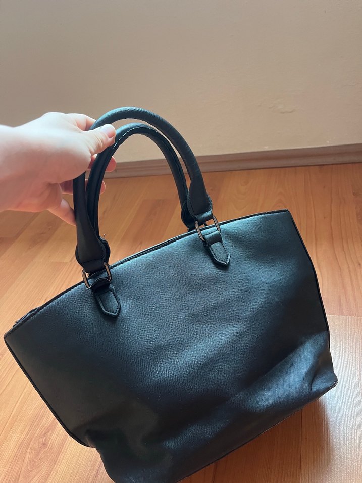 Siyah Deri Kadın El Çantası - Görsel 2