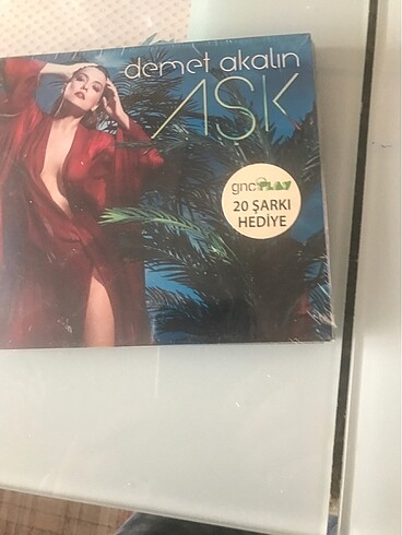 Demet Akalın