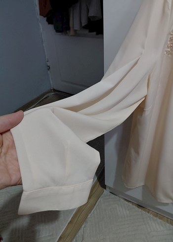 Bej Nakışlı V Yaka Kadın Gömlek - Görsel 5