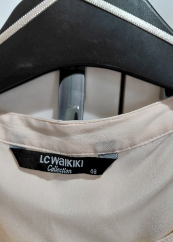 Bej Nakışlı V Yaka Kadın Gömlek - Görsel 4