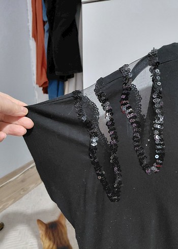 Siyah Payetli Kısa Kollu Kadın Bluz - Görsel 3