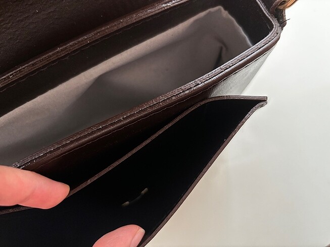 Kahverengi Omuz Çantası - Görsel 4