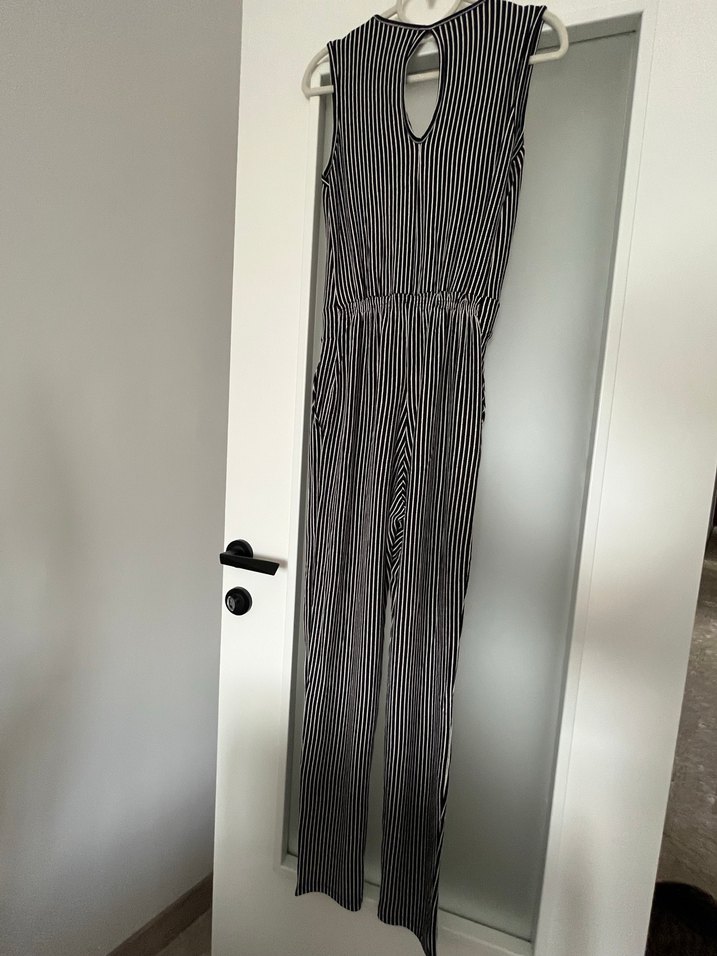 Çizgili Pilili V Yaka Tulum - Görsel 5