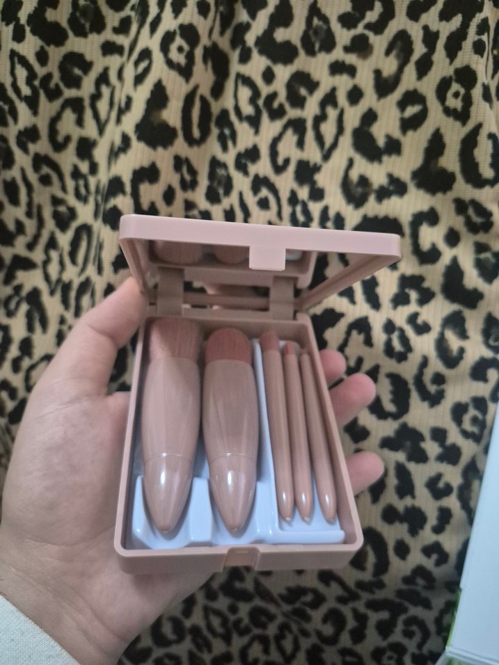 Bej Makyaj Fırçası Seti aynalı - Görsel 4