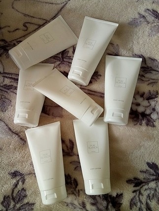 Avon purblanca krem