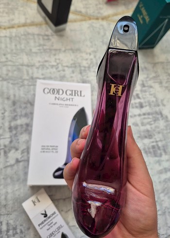 Beden Carolina Herrera Good Girl Night Kadın Parfüm set