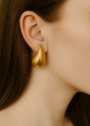 Kadın Gold Gümüş Renk Detaylı Tasarım Küpeler - Görsel 6