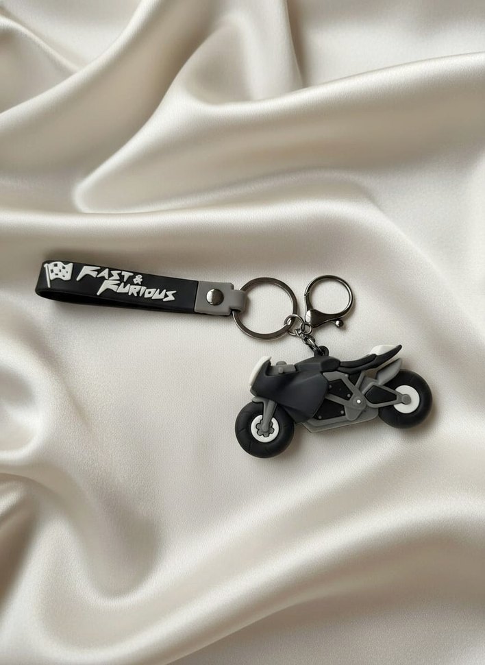 3D Figürlü Motosiklet Temalı Anahtarlık Çanta Süsü Charm - Görsel 4