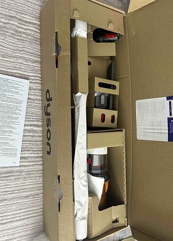 s Beden DYSON ELEKTRİKLİ SÜPÜRGE 