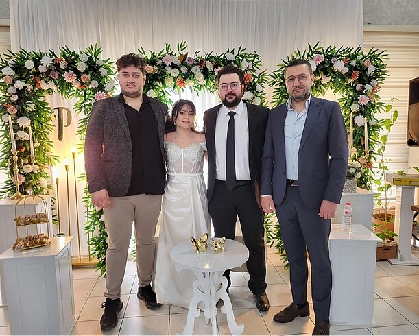 m Beden beyaz Renk Beyaz saten elbise