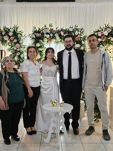 m Beden Beyaz saten elbise