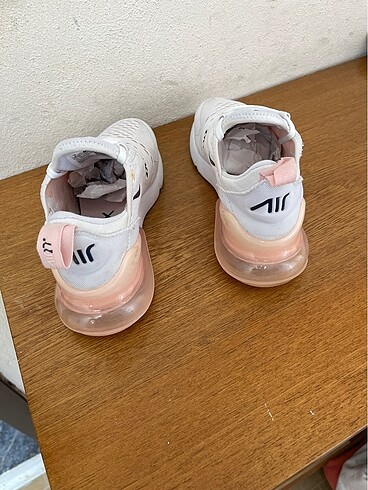 36,5 Beden ten rengi Renk NIKE AIR 270