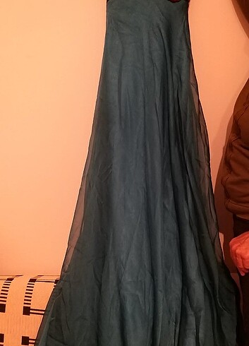 Mavi sırtı açık abiye elbise - Görsel 2