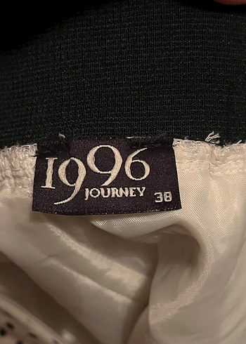 Siyah Puantiyeli Beyaz Pileli Etek - Görsel 3