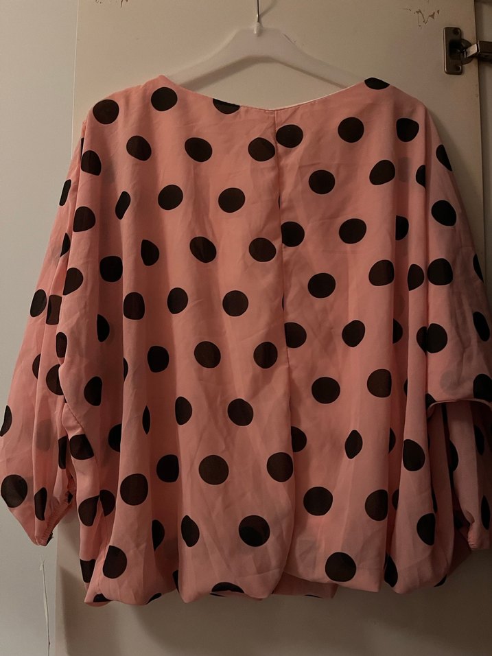 Puantiyeli Pembe Salaş Uzun Kollu Bluz - Görsel 3