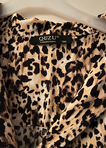 Düğmeli V Yaka Leopar Desenli Midi Elbise - Görsel 5