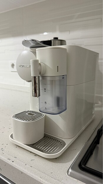 Nespresso F121 Latissima One Süt Çözümlü Kahve Makinesi - Görsel 6