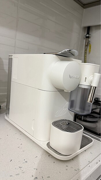 Nespresso F121 Latissima One Süt Çözümlü Kahve Makinesi - Görsel 7