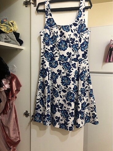 H&M kullanılmamış elbise yurt dışından alındı