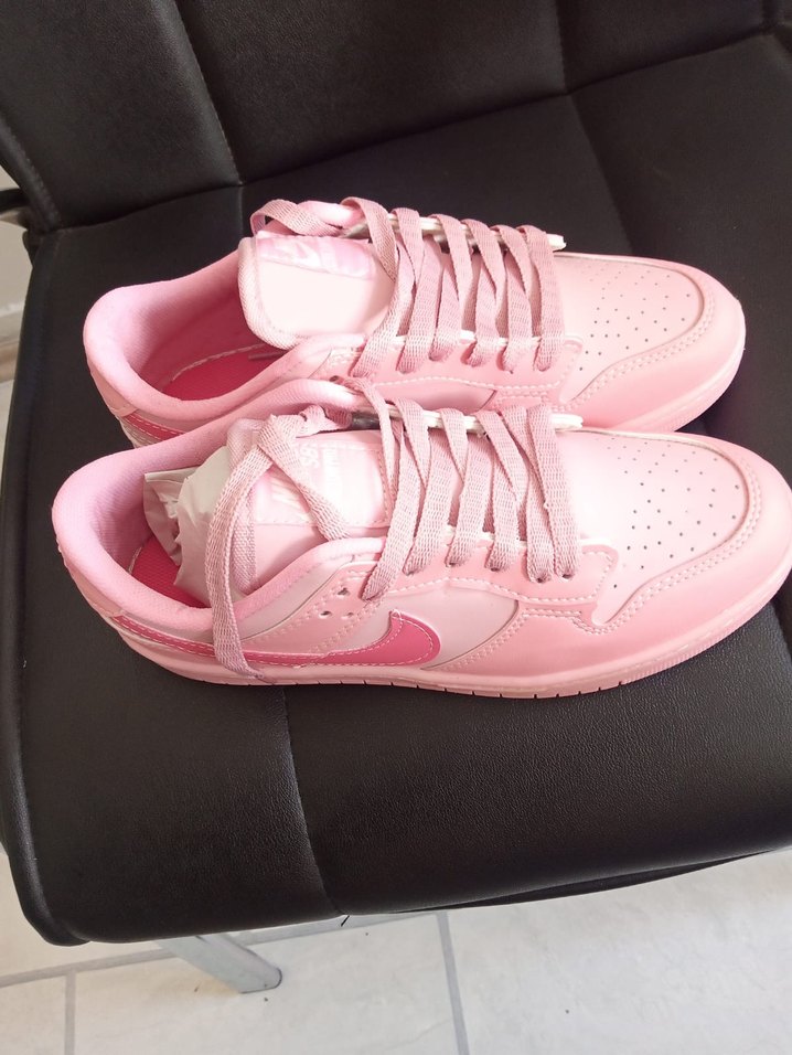 Nike Spor Ayakkabı - Görsel 3