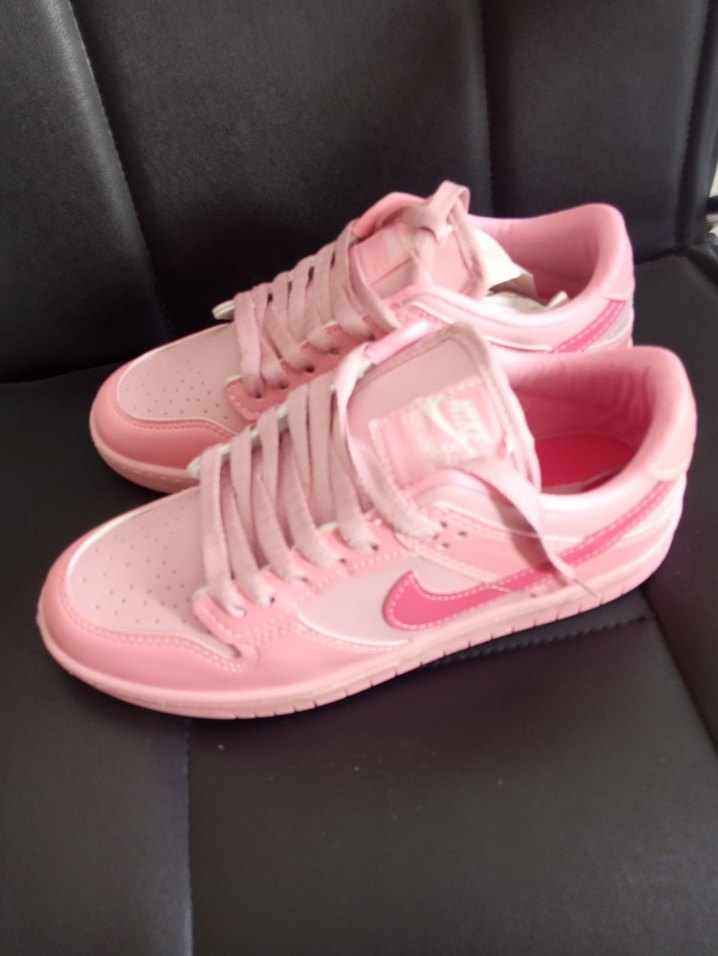 Nike Spor Ayakkabı - Görsel 2