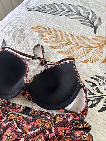 36 Beden çeşitli Renk Bikini takımı