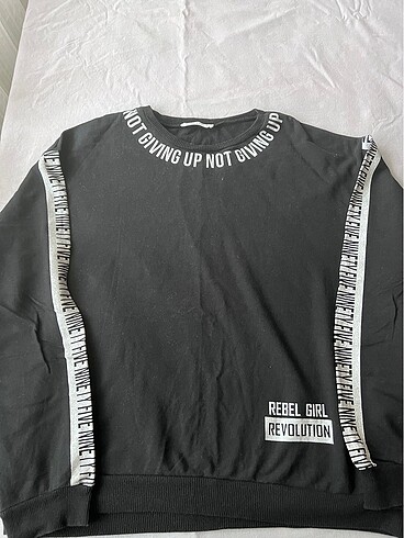 sweatshirt