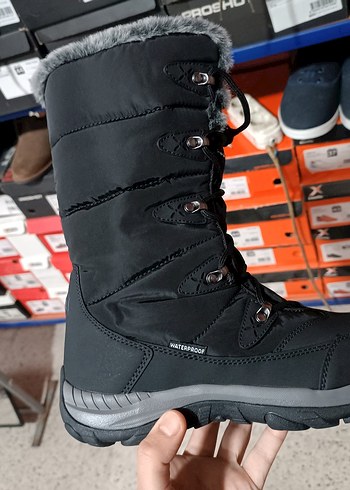 Siyah Lumberjack kadın bot - Görsel 3