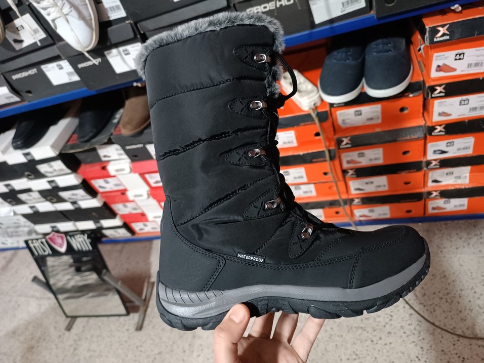 Siyah Lumberjack kadın bot - Görsel 3