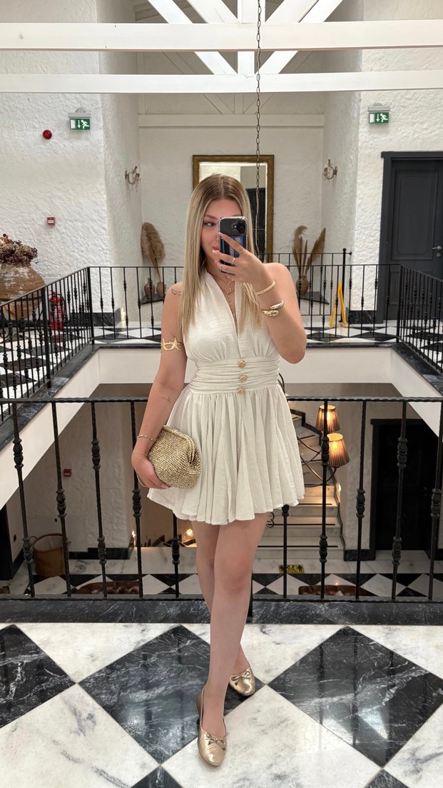 Beyaz Boyundan Bağlamalı Elbise - Görsel 2