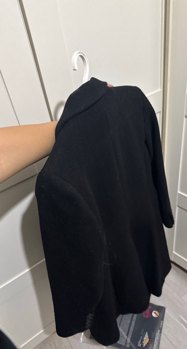 Tek Düğmeli Siyah Kaban - Görsel 3