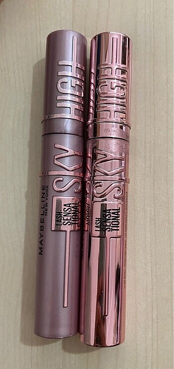 Beden Maybelline sky high limited edition