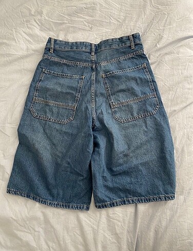 Pull and Bear baggy jorts