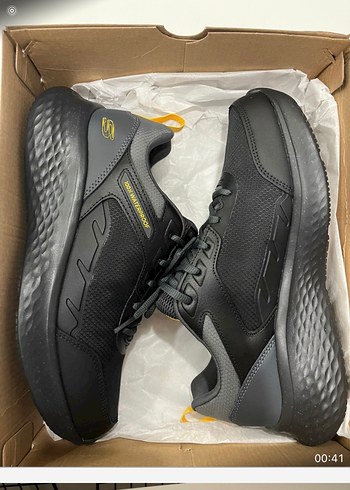 Skechers 41