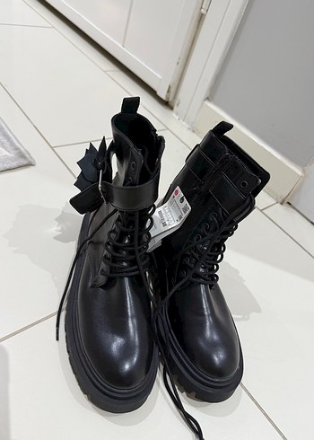 Siyah Kadın Goth Blok Topuklu Bot
