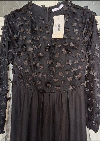 Siyah Nakışlı Uzun Abiye Elbise - Görsel 4