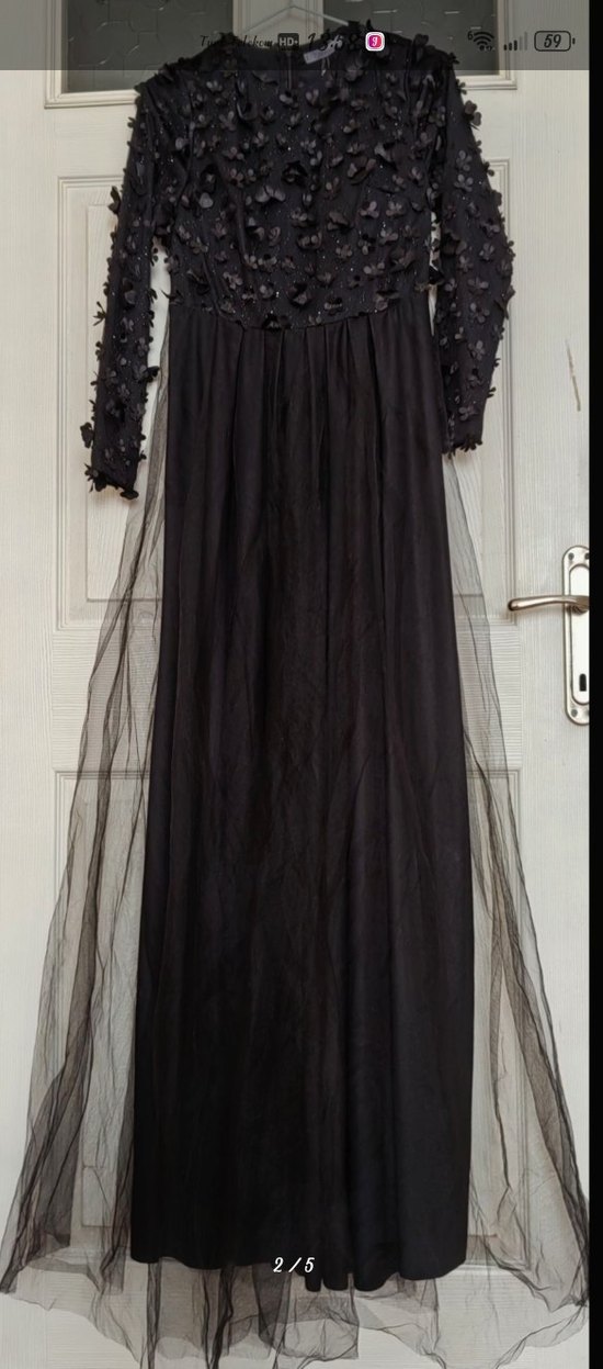 Siyah Nakışlı Uzun Abiye Elbise - Görsel 2