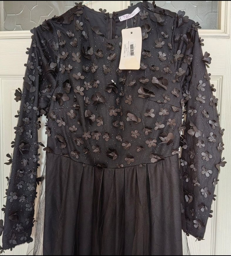 Siyah Nakışlı Uzun Abiye Elbise - Görsel 4