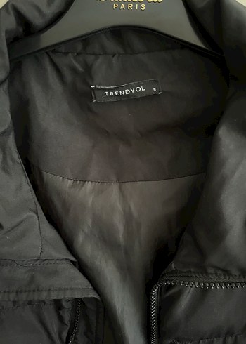Bershka kadın siyah mont