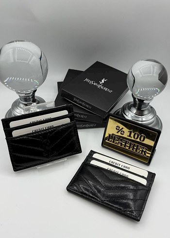 Yves Saint Laurent ürünü