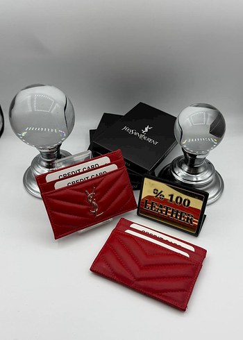Yves Saint Laurent ürünü
