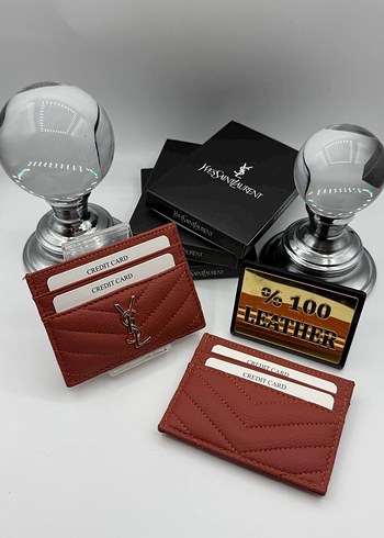Yves Saint Laurent ürünü