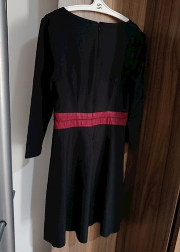 Siyah Kırmızı V Yaka Midi Elbise - Görsel 2