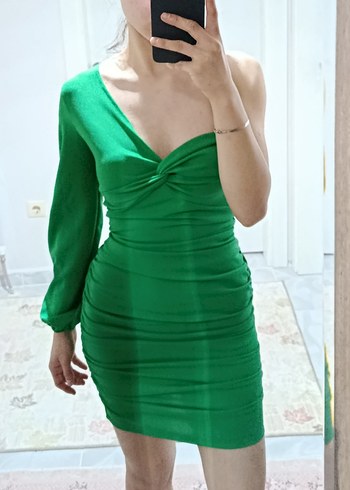 Tek Kollu Drapeli Mini Yeşil Elbise - Görsel 2